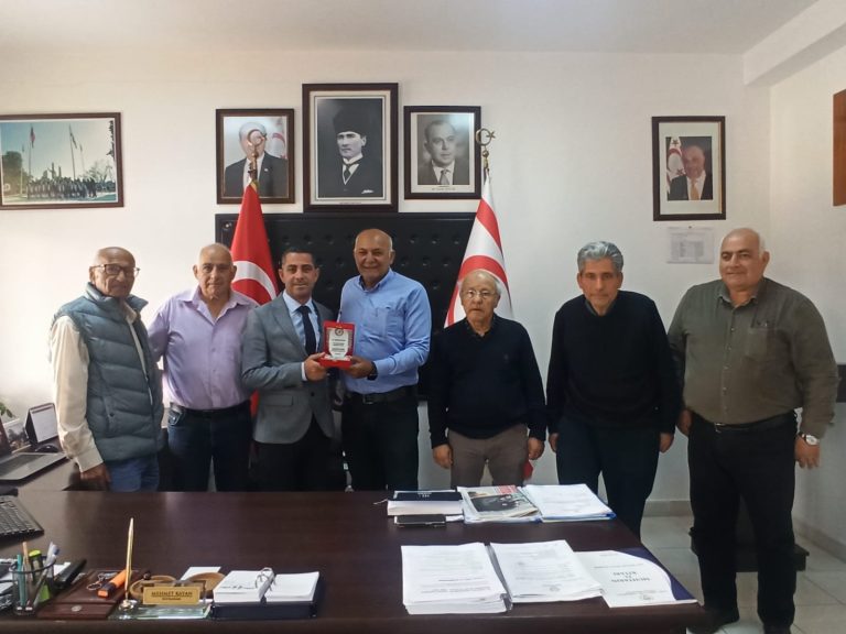 Güzelyurt spor yazarlarından Kaymakam Kayan’a ziyaret
